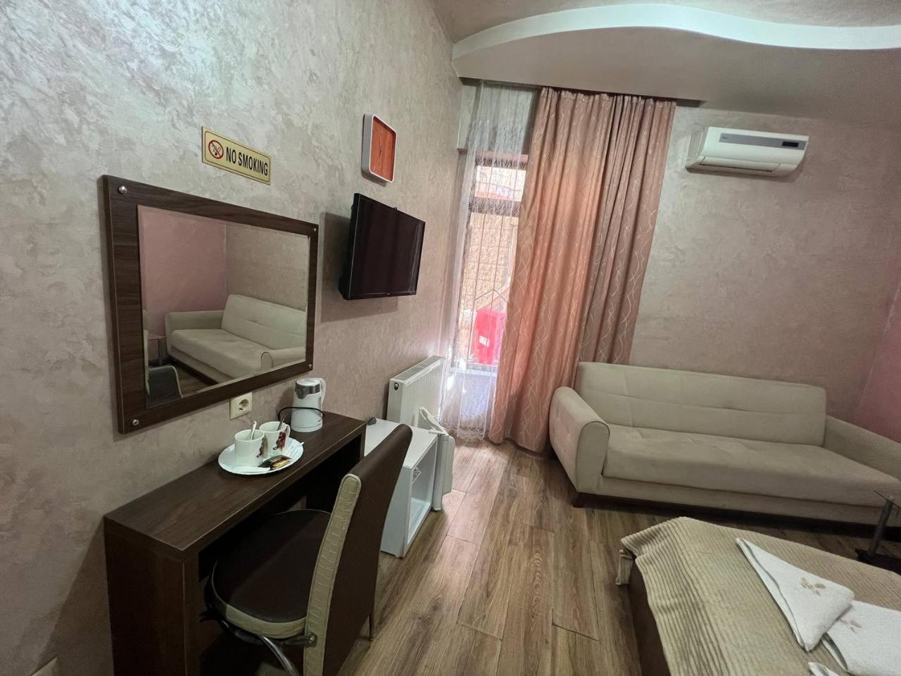 Hotel Old Star Batum Dış mekan fotoğraf